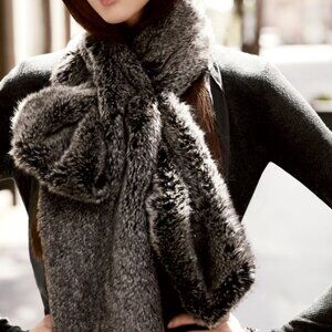 Simply Vera Wang Faux Fur Scarf/Wrap in Grey